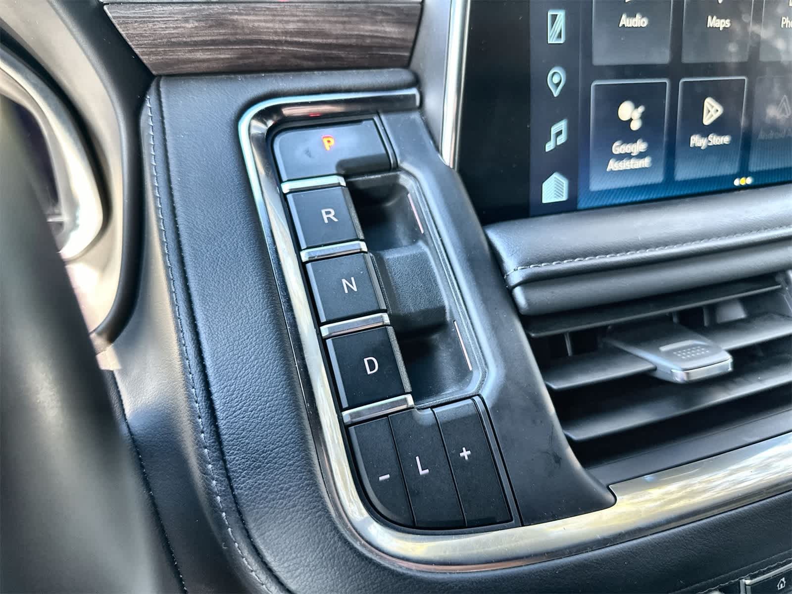 Thumbnail: 2024 Chevrolet Tahoe - 17