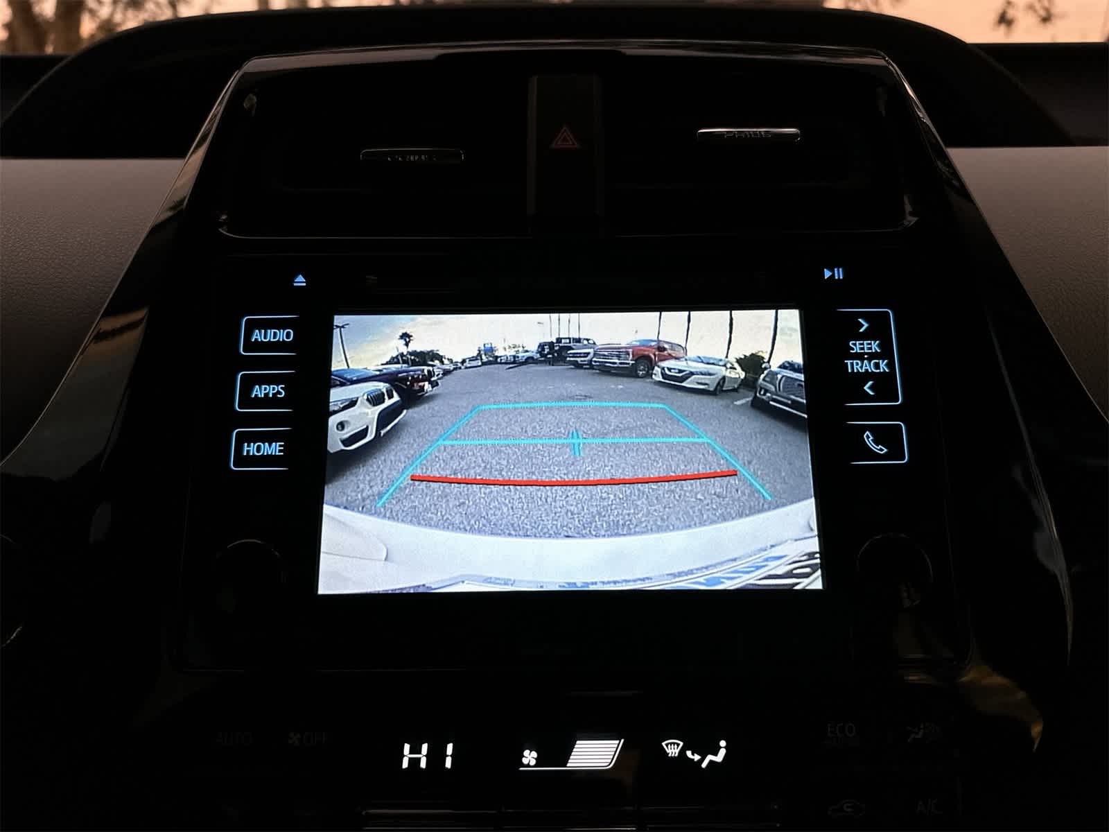 Thumbnail: 2016 Toyota Prius - 21