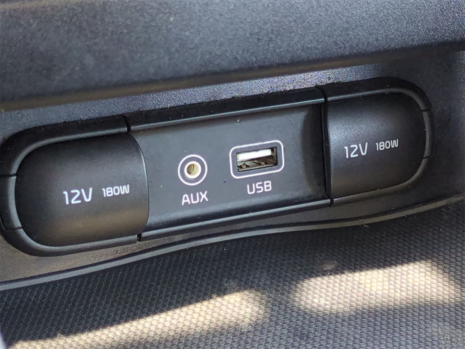 Thumbnail: 2021 Kia Forte - 20
