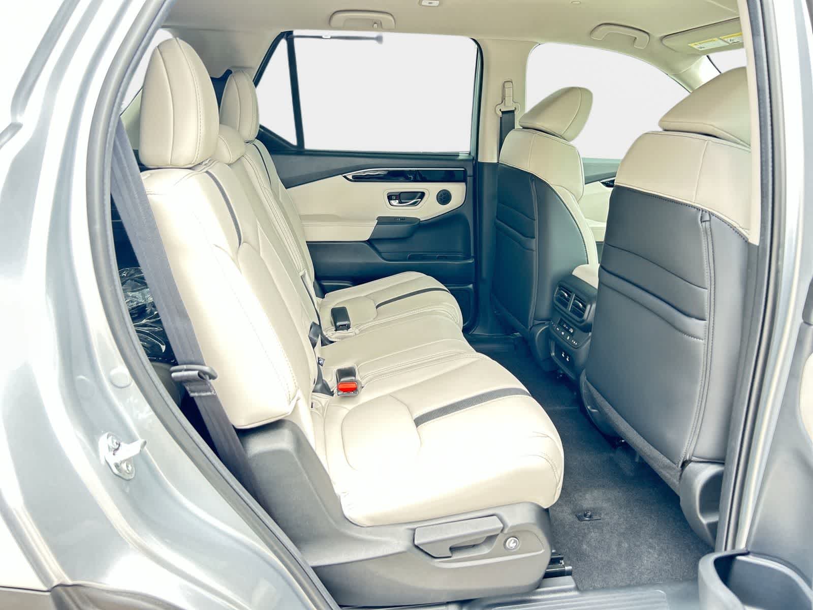 Thumbnail: 2026 Honda Pilot - 13
