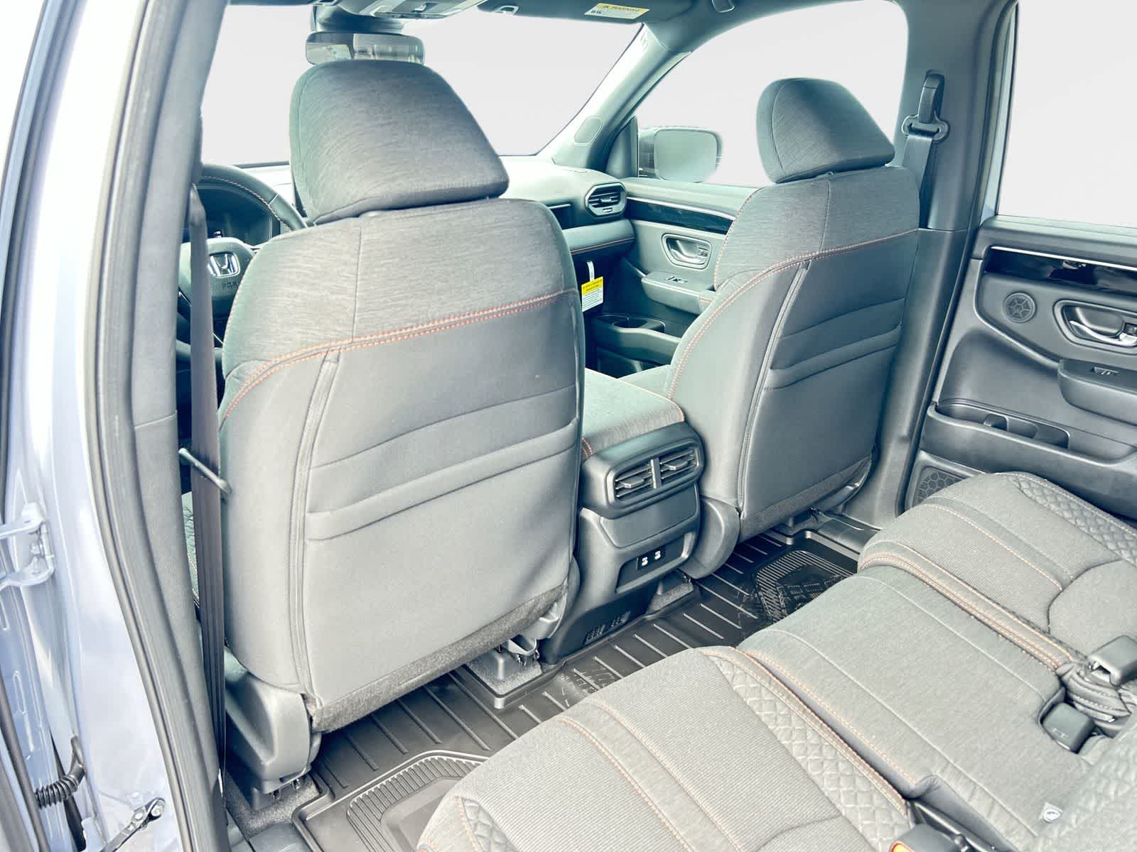 Thumbnail: 2026 Honda Pilot - 12