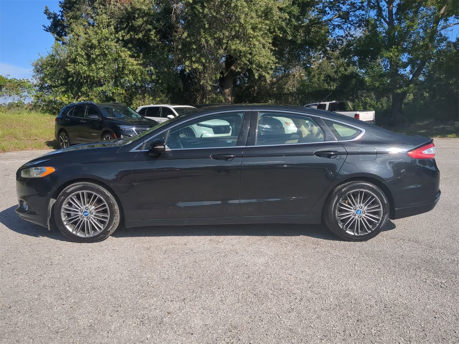Thumbnail: 2013 Ford Fusion - 3