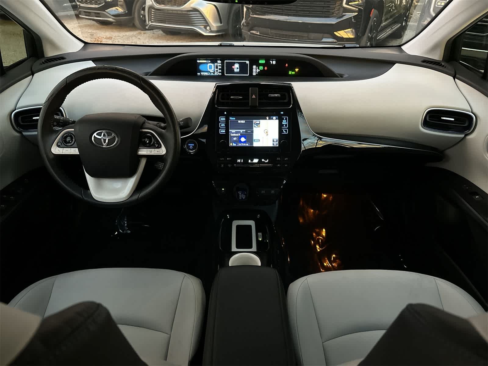 Thumbnail: 2016 Toyota Prius - 10