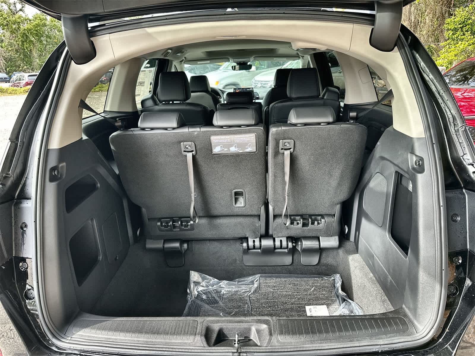 Thumbnail: 2026 Honda Odyssey - 18