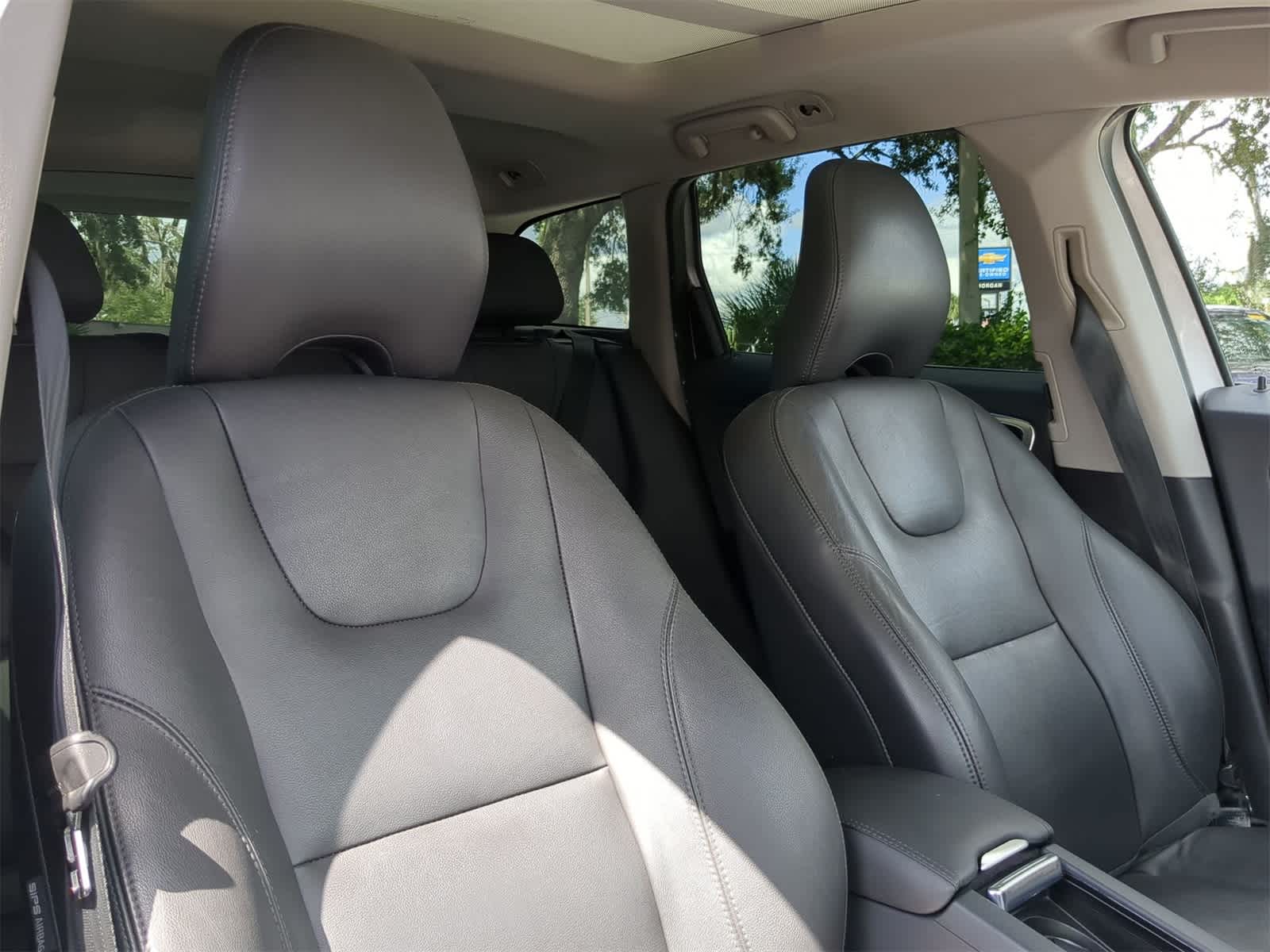 Thumbnail: 2016 Volvo XC60 - 7
