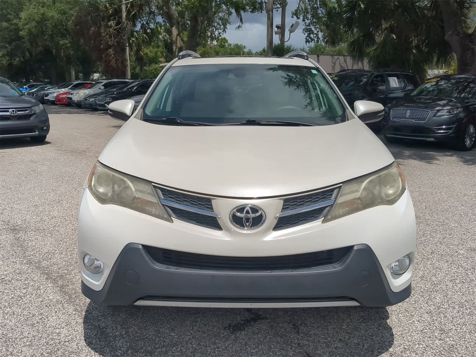 Thumbnail: 2015 Toyota RAV4 - 9