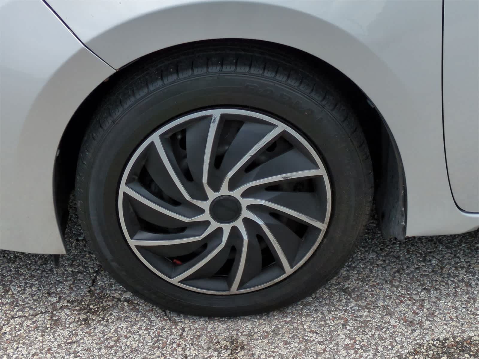 Thumbnail: 2014 Toyota Corolla - 11