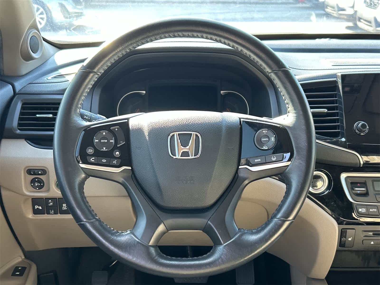 Thumbnail: 2020 Honda Pilot - 15