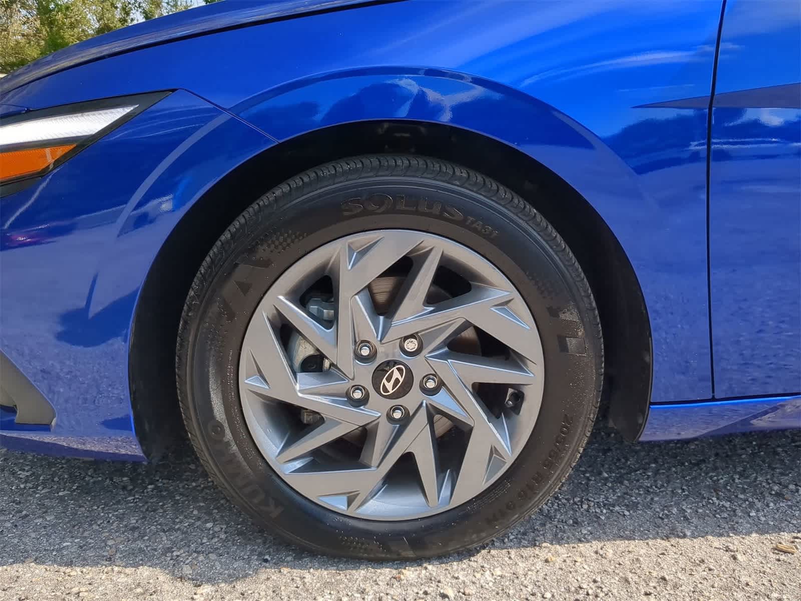 Thumbnail: 2024 Hyundai Elantra - 11