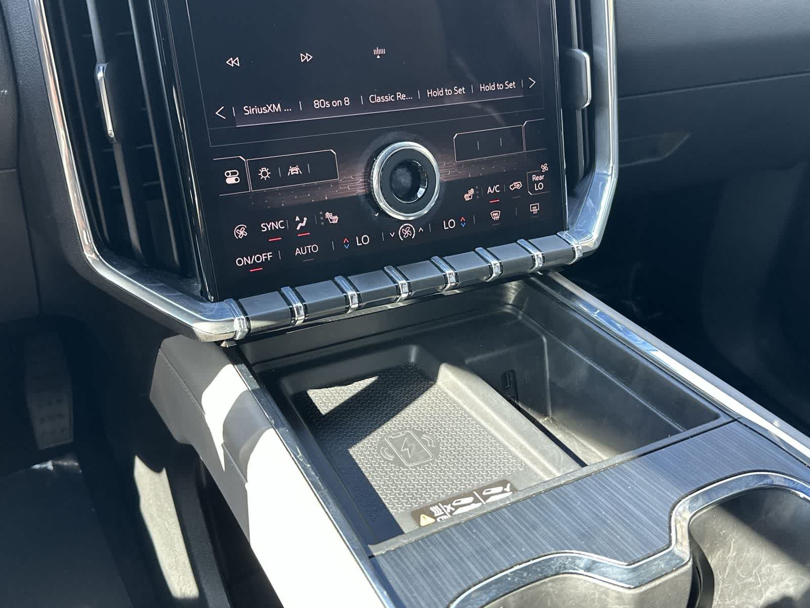 Thumbnail: 2024 GMC Acadia - 16