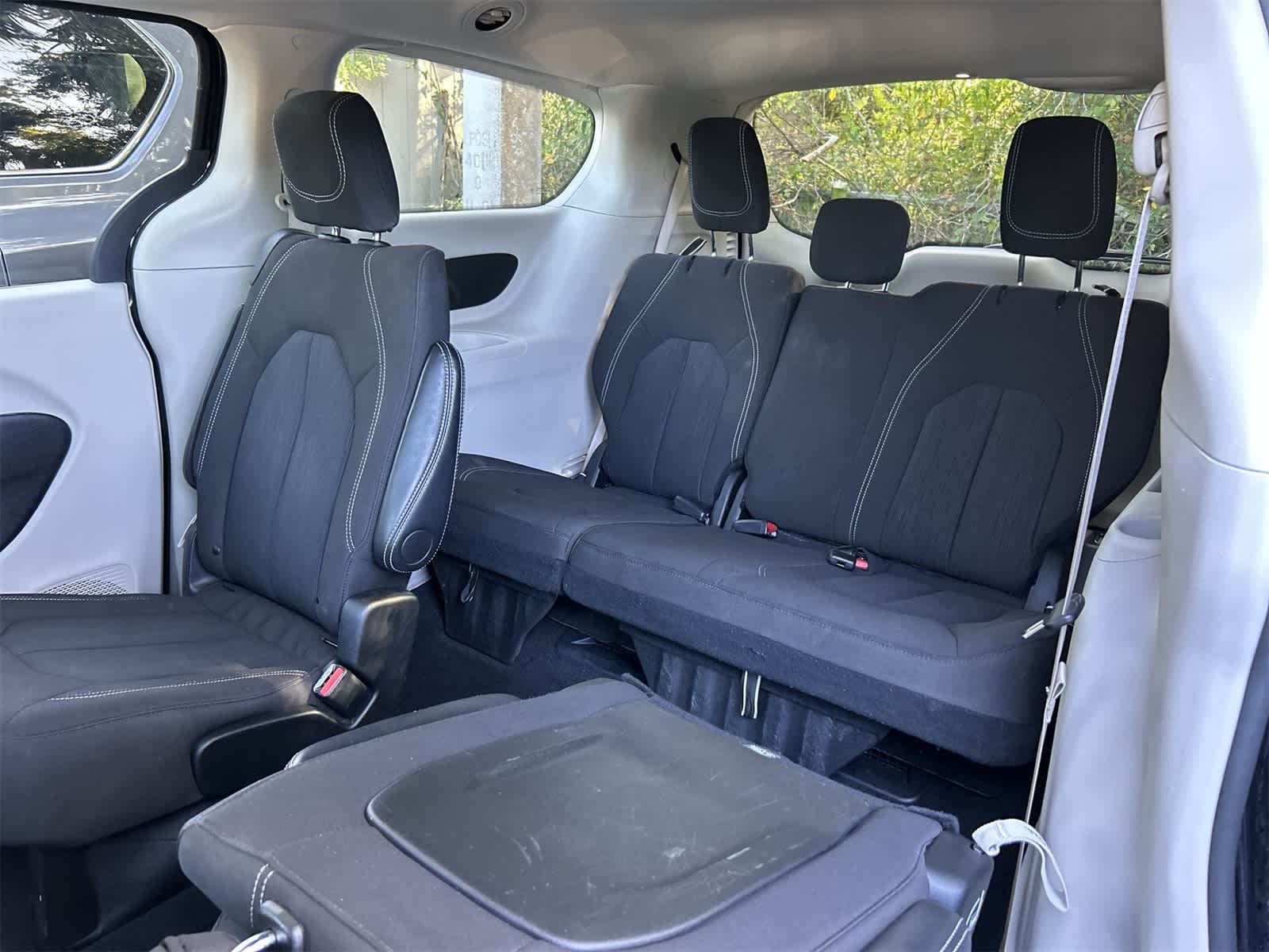 Thumbnail: 2024 Chrysler Voyager - 23