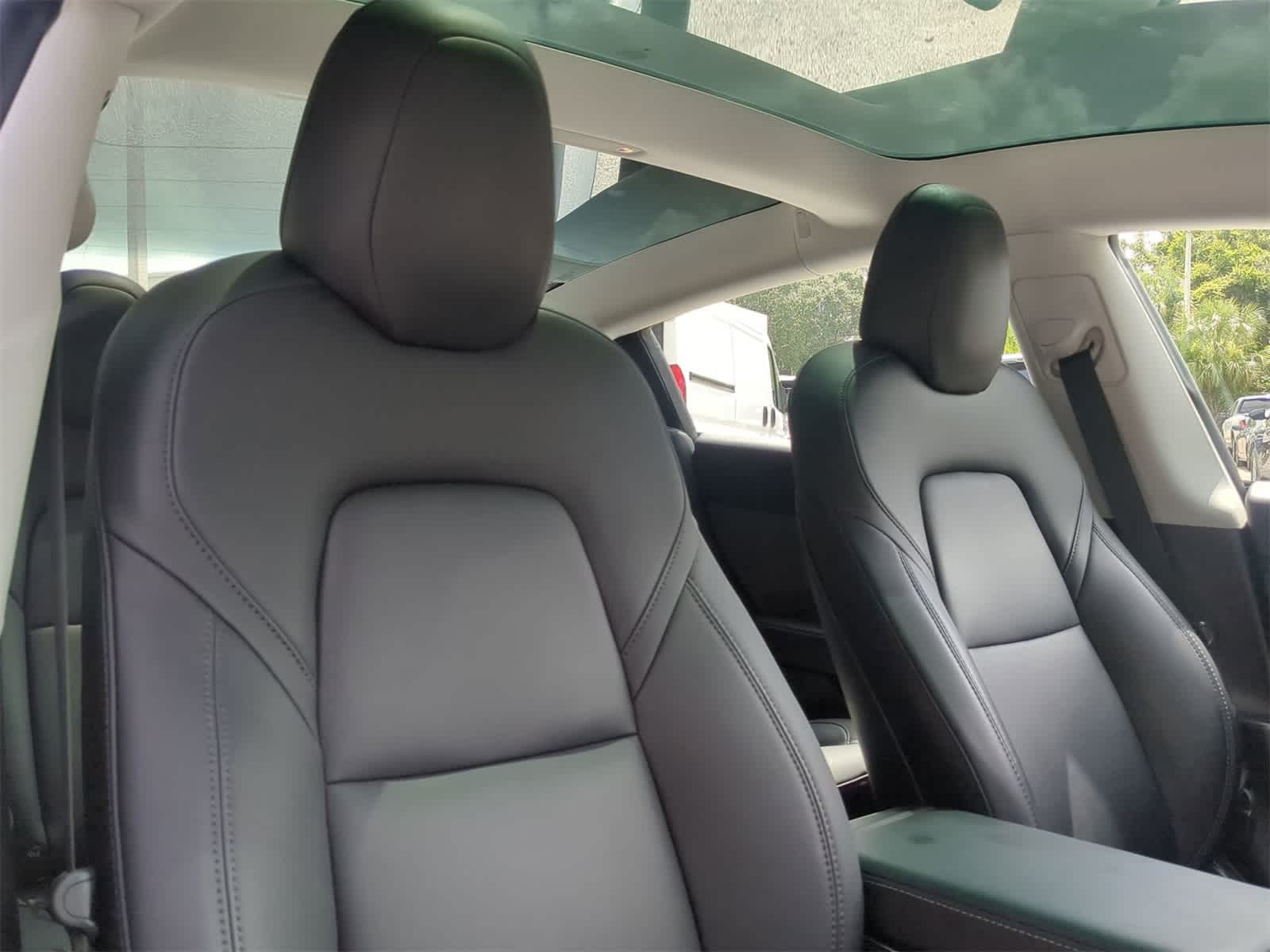 Thumbnail: 2020 Tesla Model 3 - 7