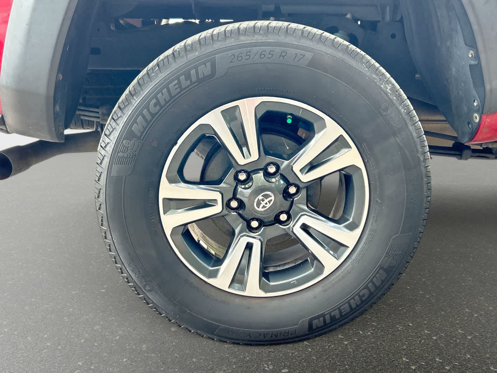 Thumbnail: 2018 Toyota Tacoma - 5