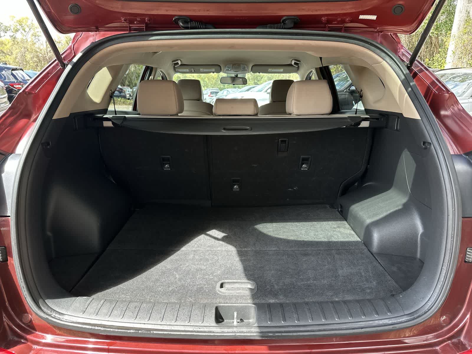 Thumbnail: 2017 Hyundai Tucson - 9