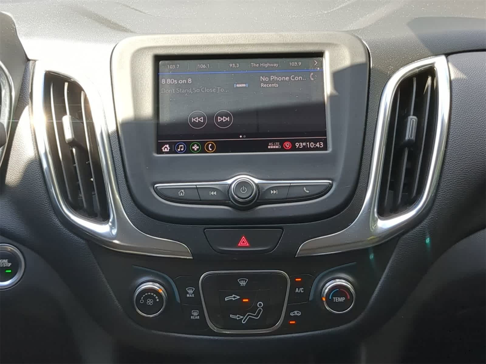 Thumbnail: 2020 Chevrolet Equinox - 17