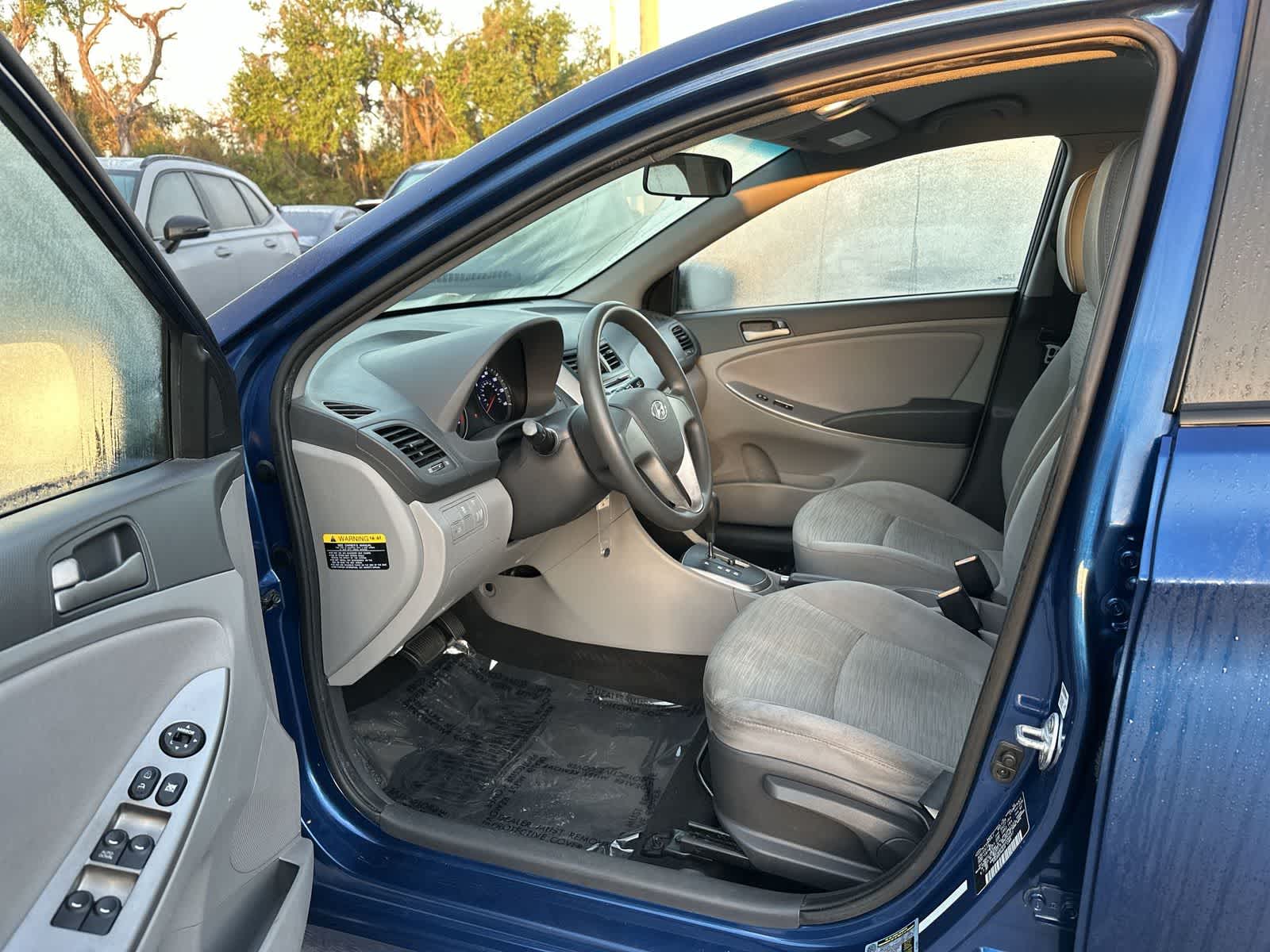 Thumbnail: 2017 Hyundai Accent - 10