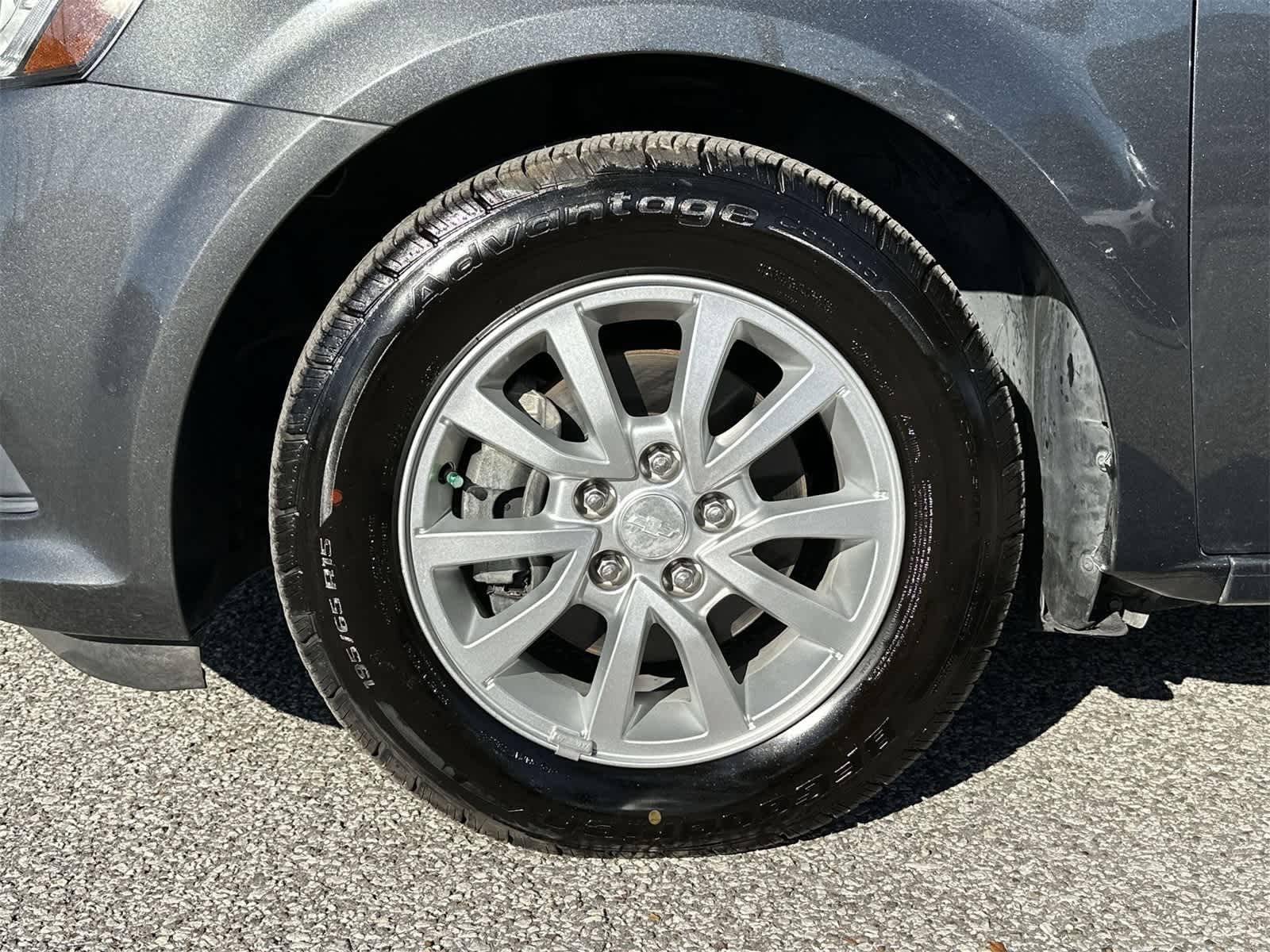 Thumbnail: 2017 Chevrolet Sonic - 11