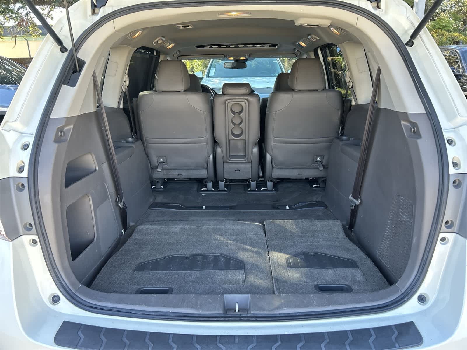 Thumbnail: 2015 Honda Odyssey - 19