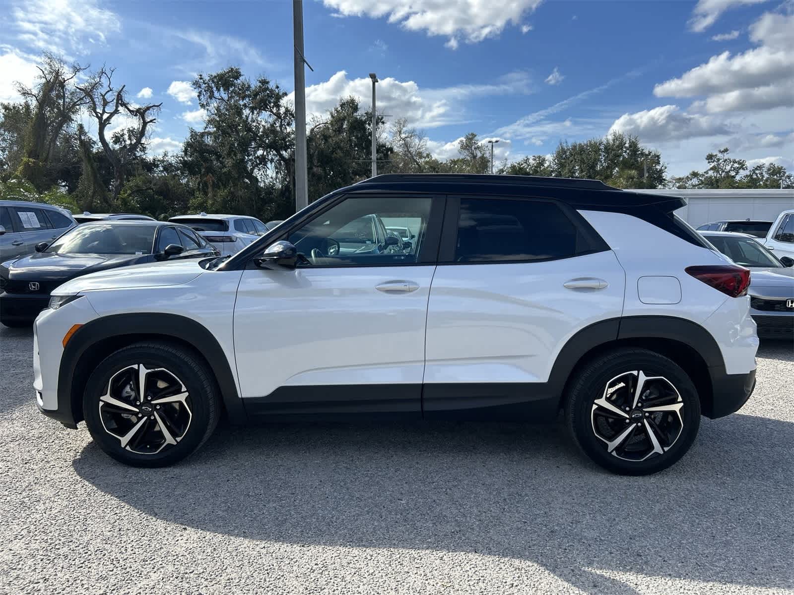 Thumbnail: 2022 Chevrolet TrailBlazer - 3