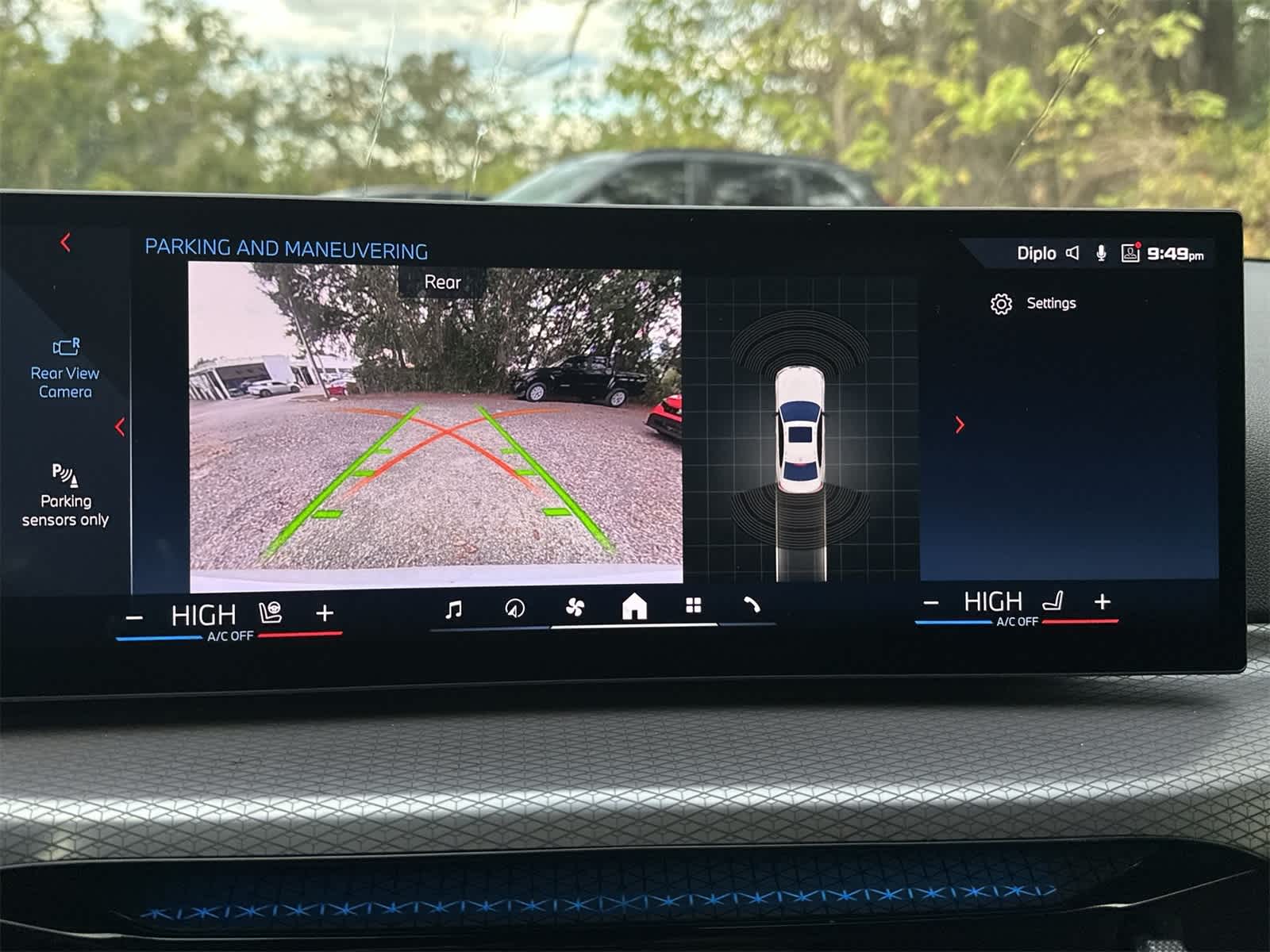 Thumbnail: 2025 BMW 3 Series - 21