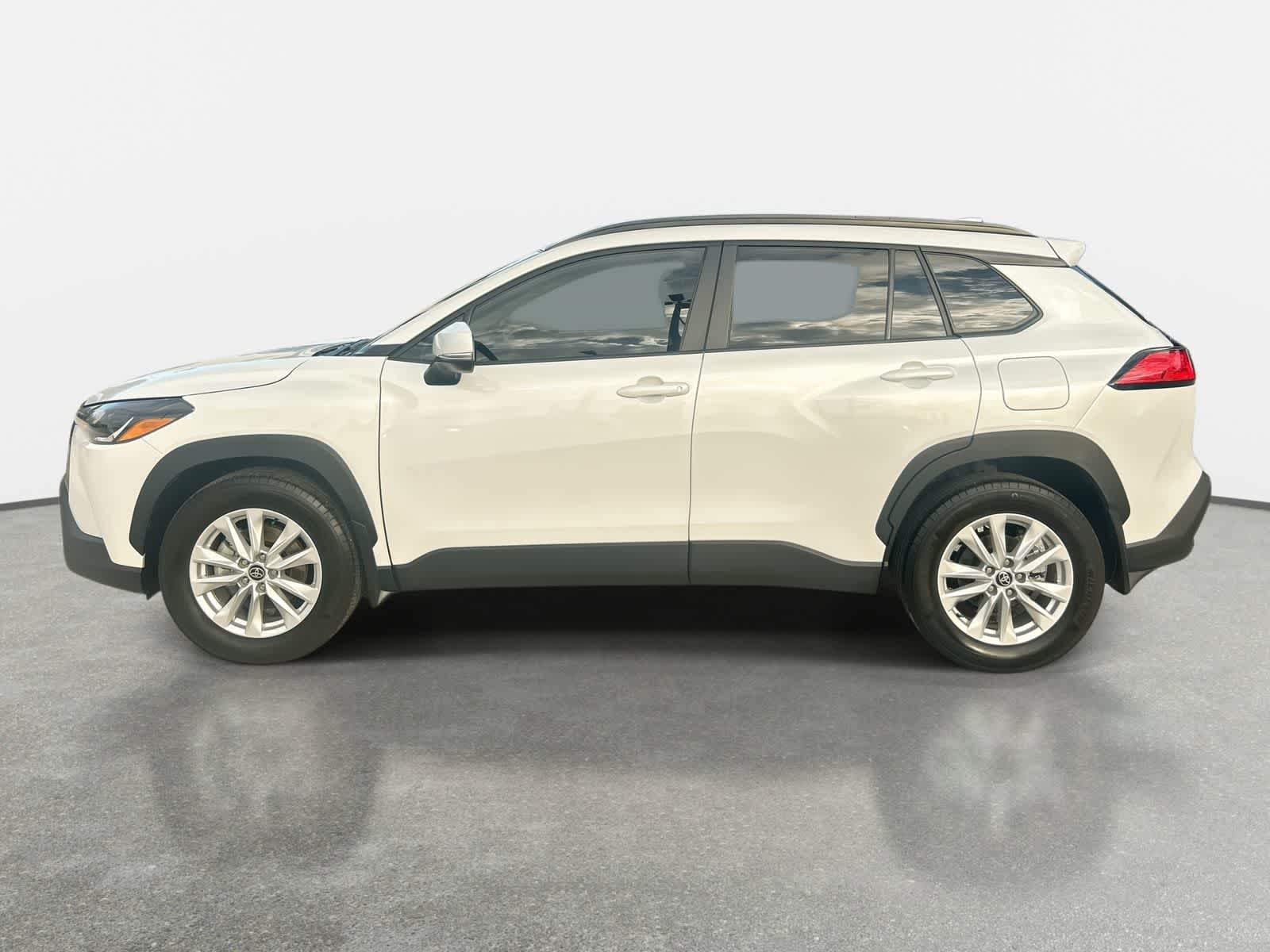 Thumbnail: 2024 Toyota Corolla Cross - 9
