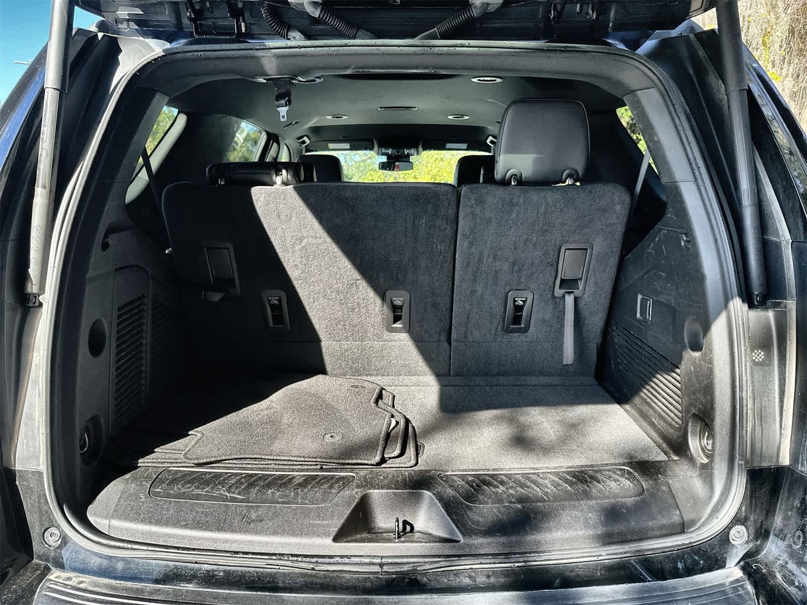 Thumbnail: 2024 Chevrolet Tahoe - 19