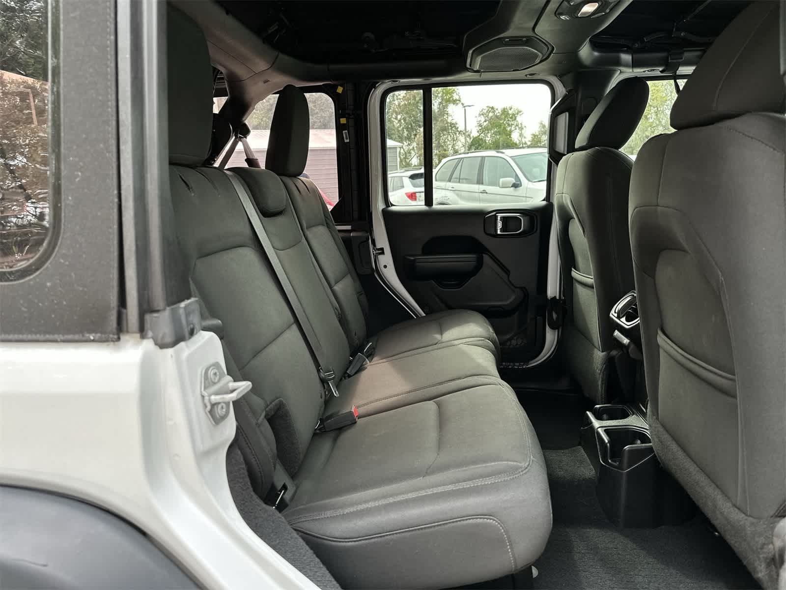 Thumbnail: 2018 Jeep Wrangler - 13