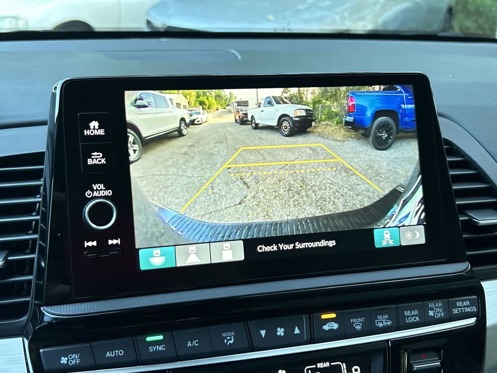 Thumbnail: 2026 Honda Odyssey - 20