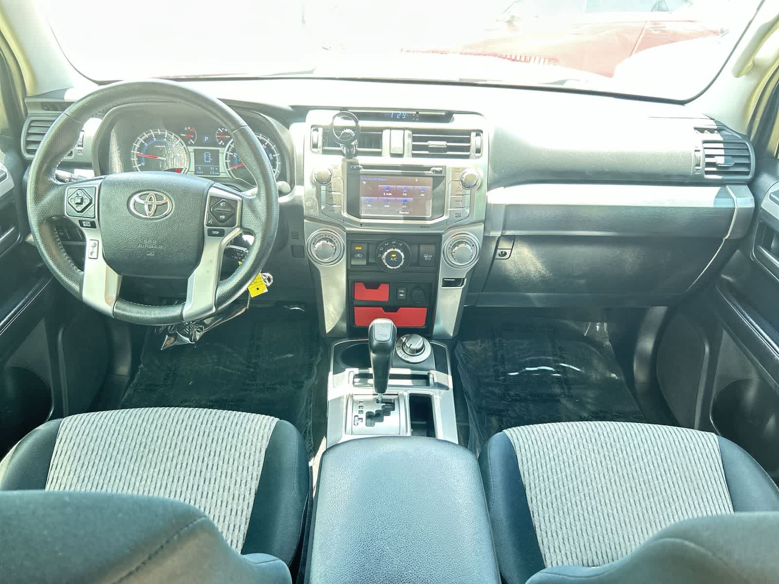 Thumbnail: 2015 Toyota 4Runner - 15