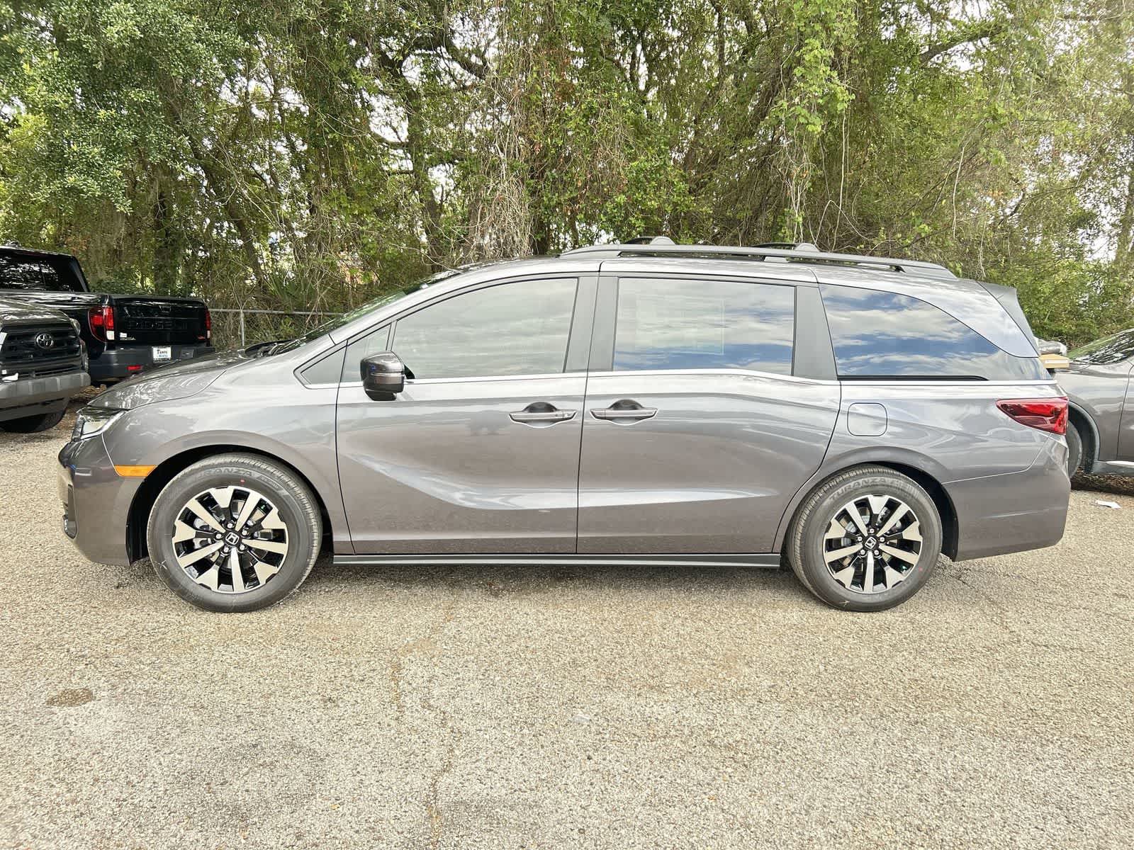 Thumbnail: 2026 Honda Odyssey - 4
