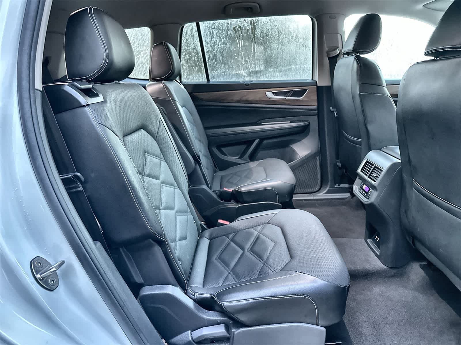 Thumbnail: 2024 Volkswagen Atlas - 13