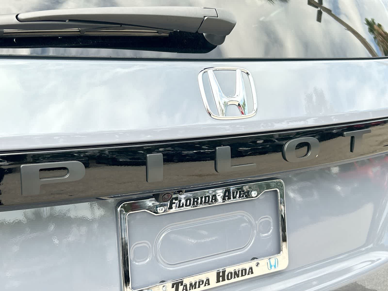 Thumbnail: 2026 Honda Pilot - 8