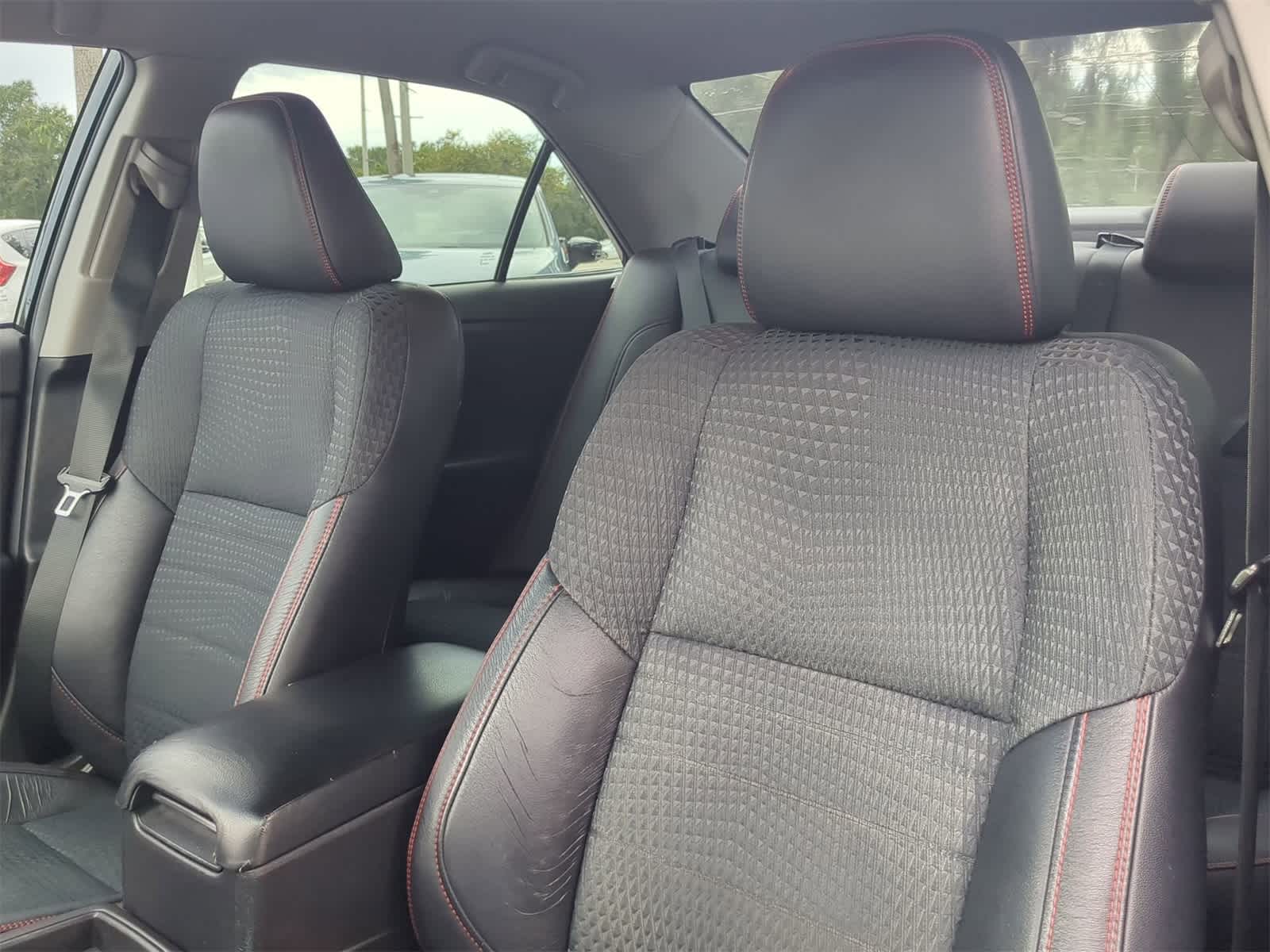 Thumbnail: 2015 Toyota Camry - 8