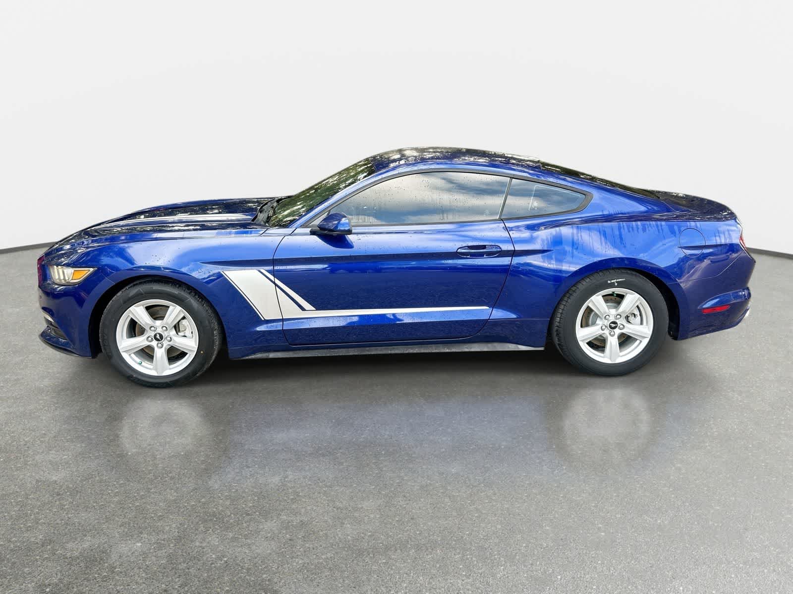 Thumbnail: 2016 Ford Mustang - 4