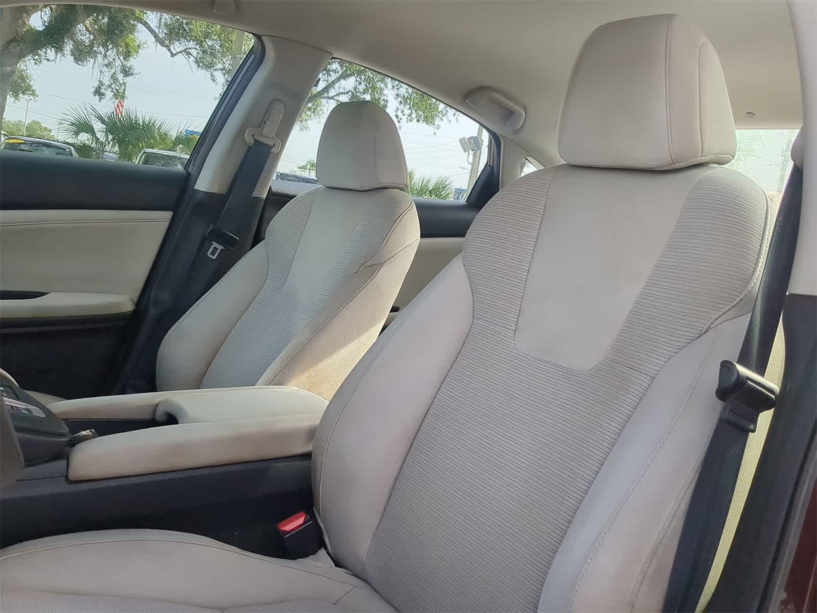 Thumbnail: 2020 Honda Insight - 8