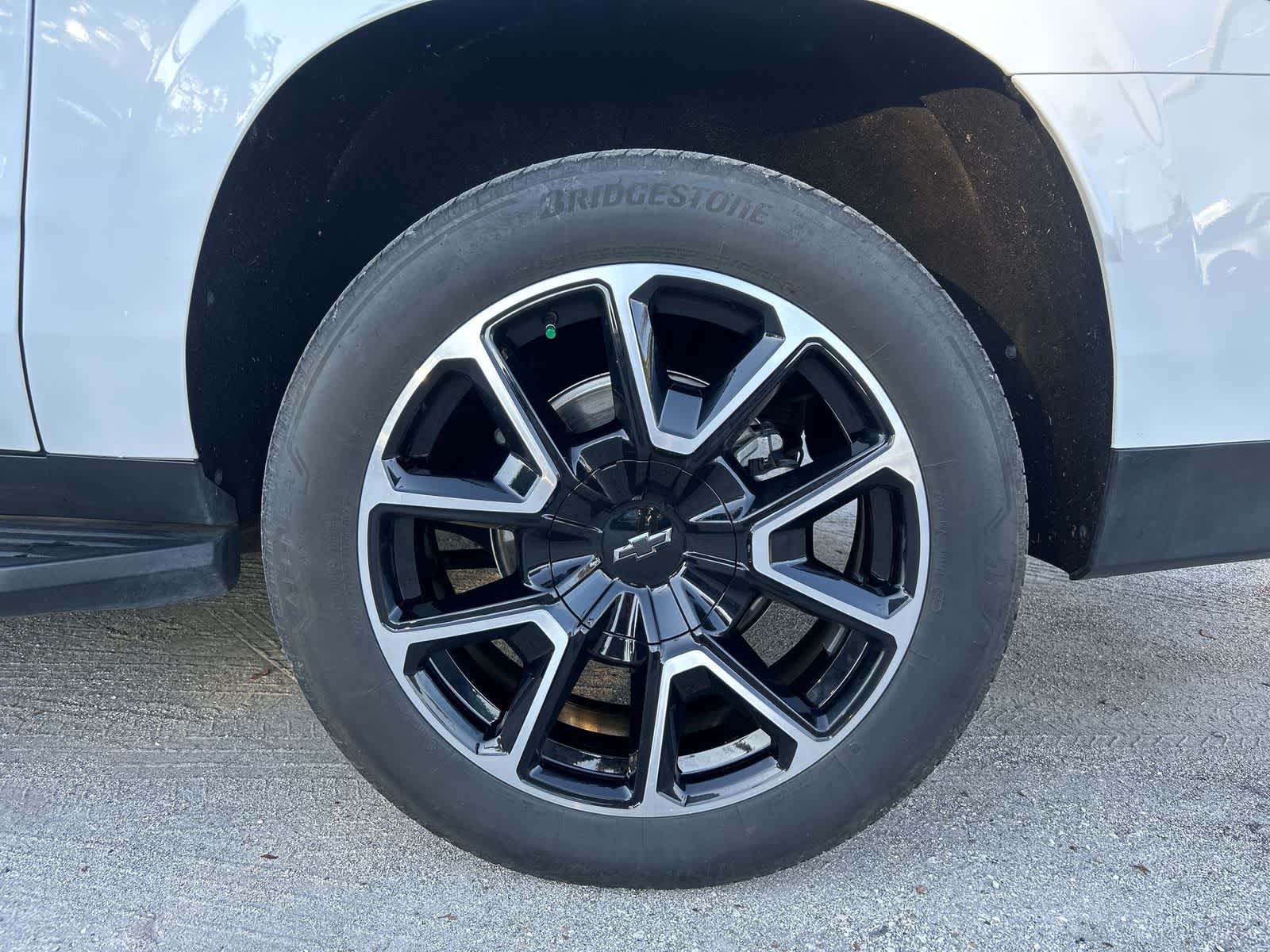 Thumbnail: 2024 Chevrolet Suburban - 8