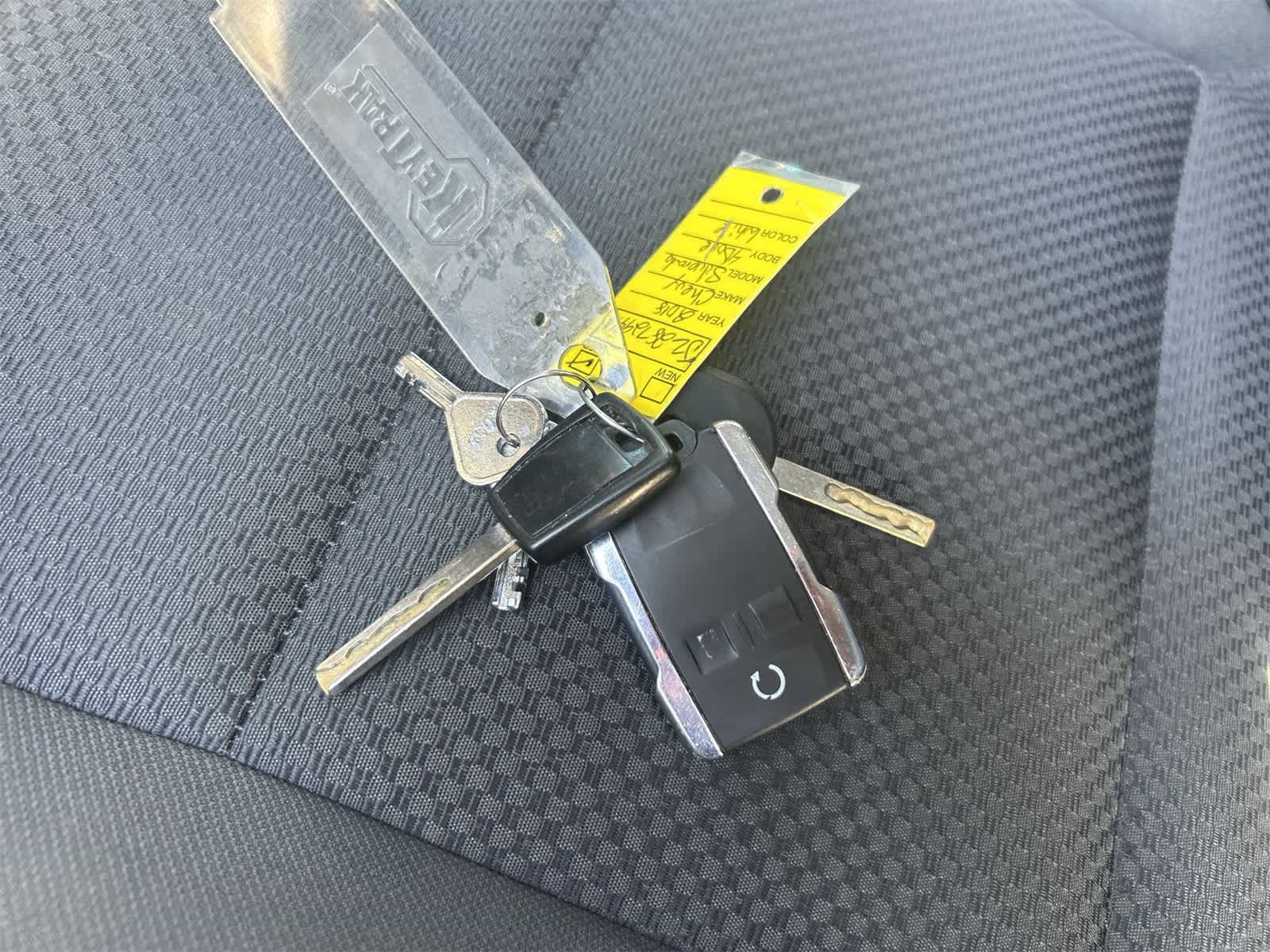 Thumbnail: 2018 Chevrolet Silverado 1500 - 20