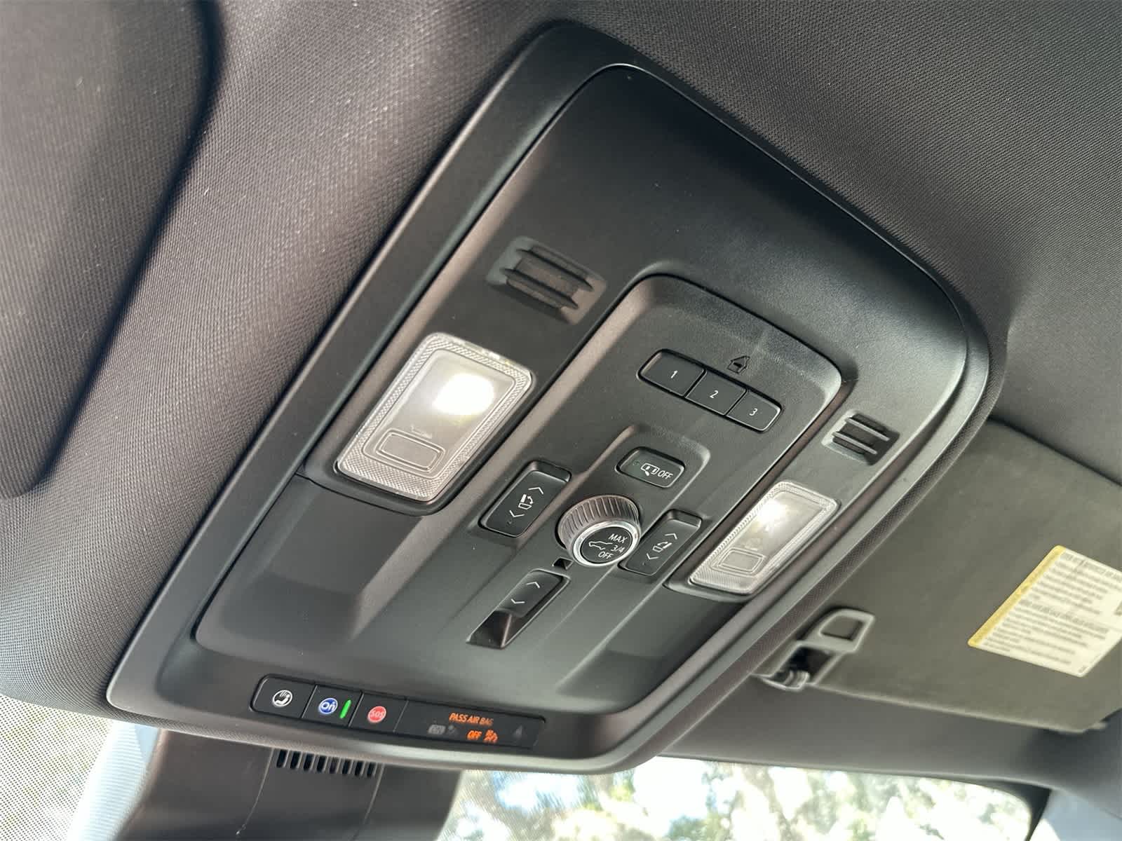 Thumbnail: 2023 GMC Yukon XL - 23