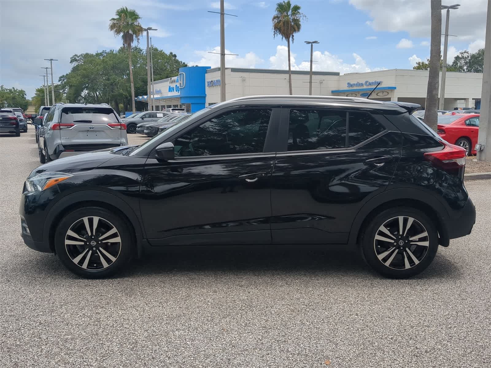 Thumbnail: 2020 Nissan Kicks - 3