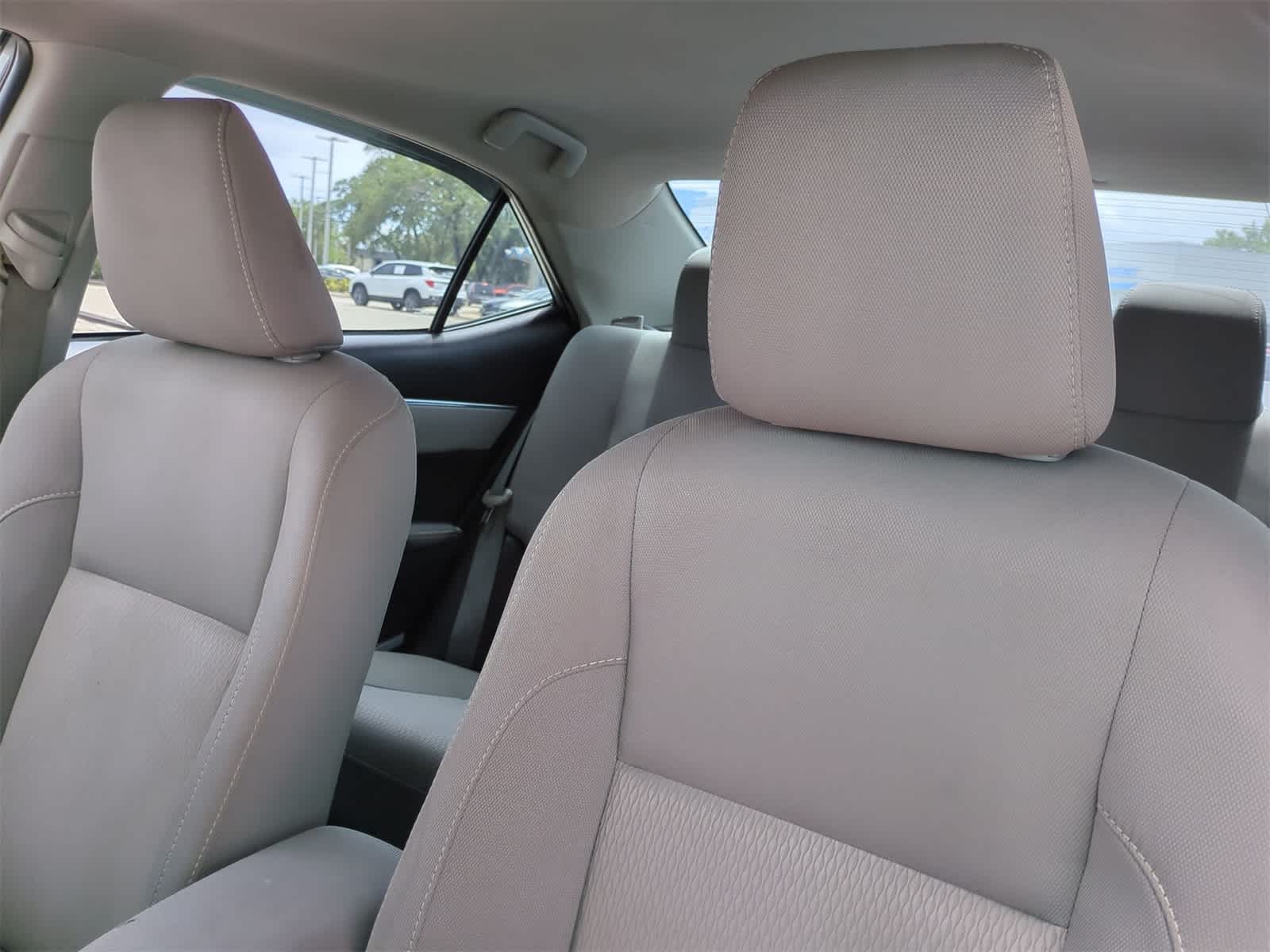 Thumbnail: 2014 Toyota Corolla - 8