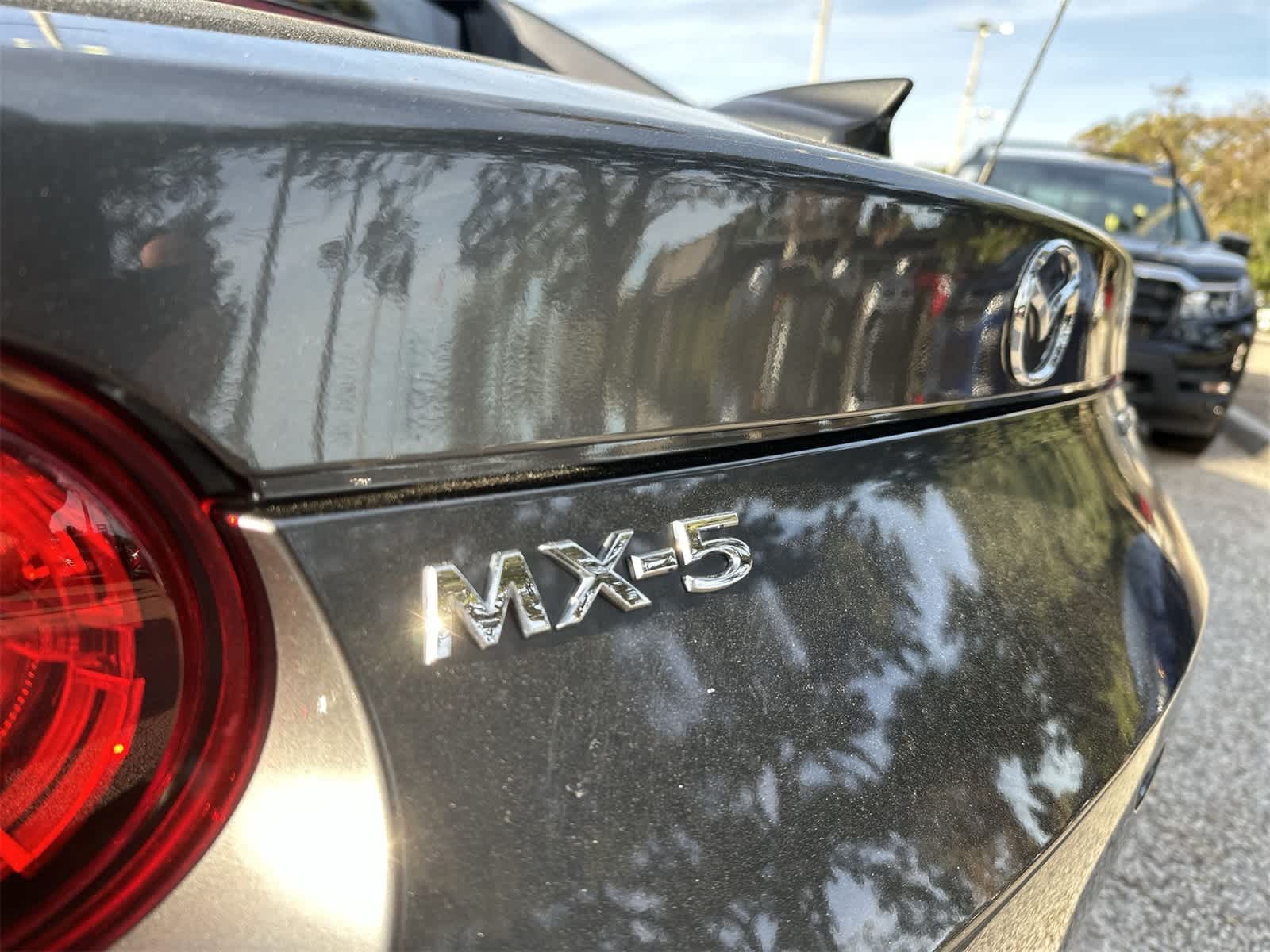 Thumbnail: 2022 Mazda MX-5 Miata - 18