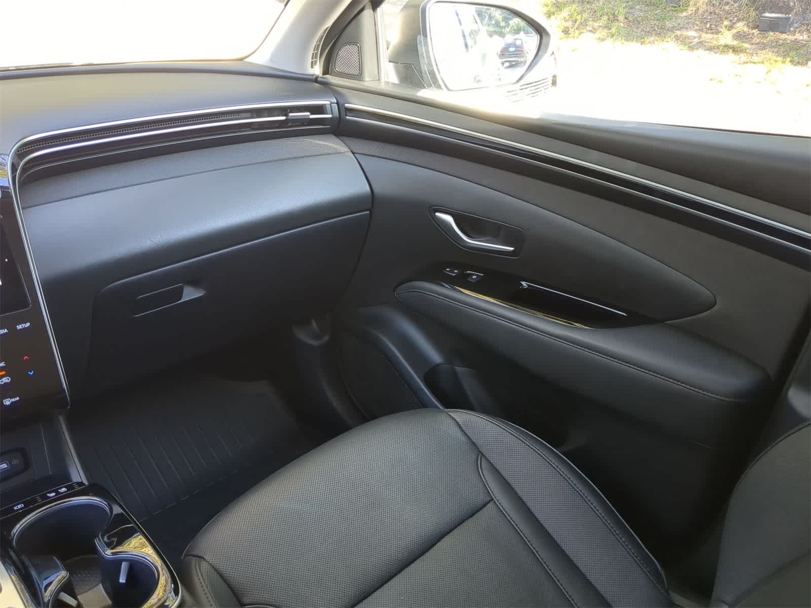 Thumbnail: 2024 Hyundai Tucson - 16