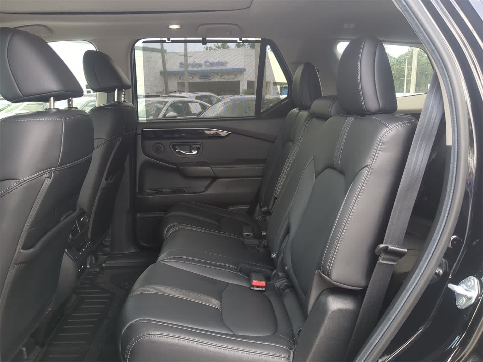2024 Honda Pilot Touring 14