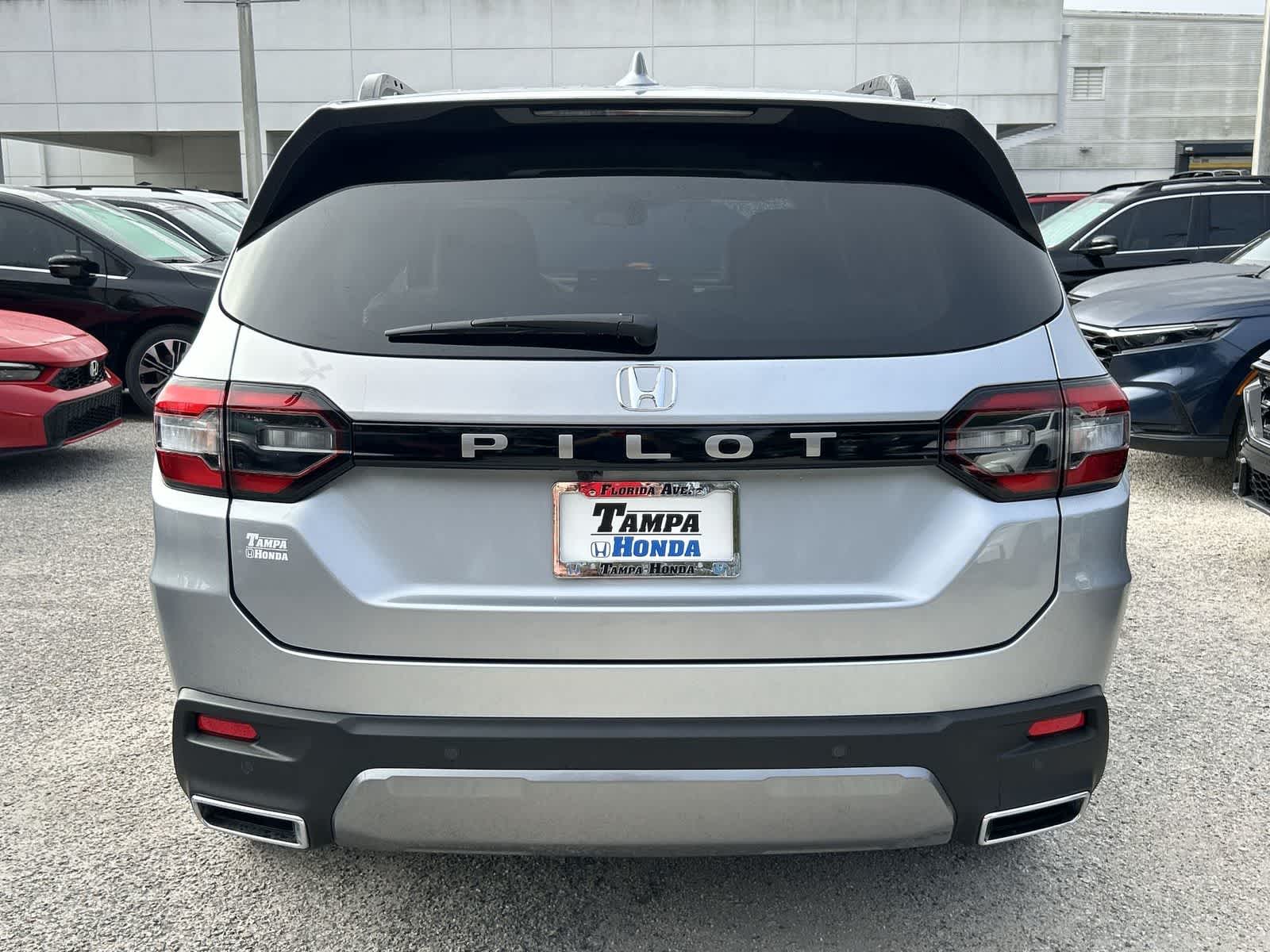 Thumbnail: 2026 Honda Pilot - 9