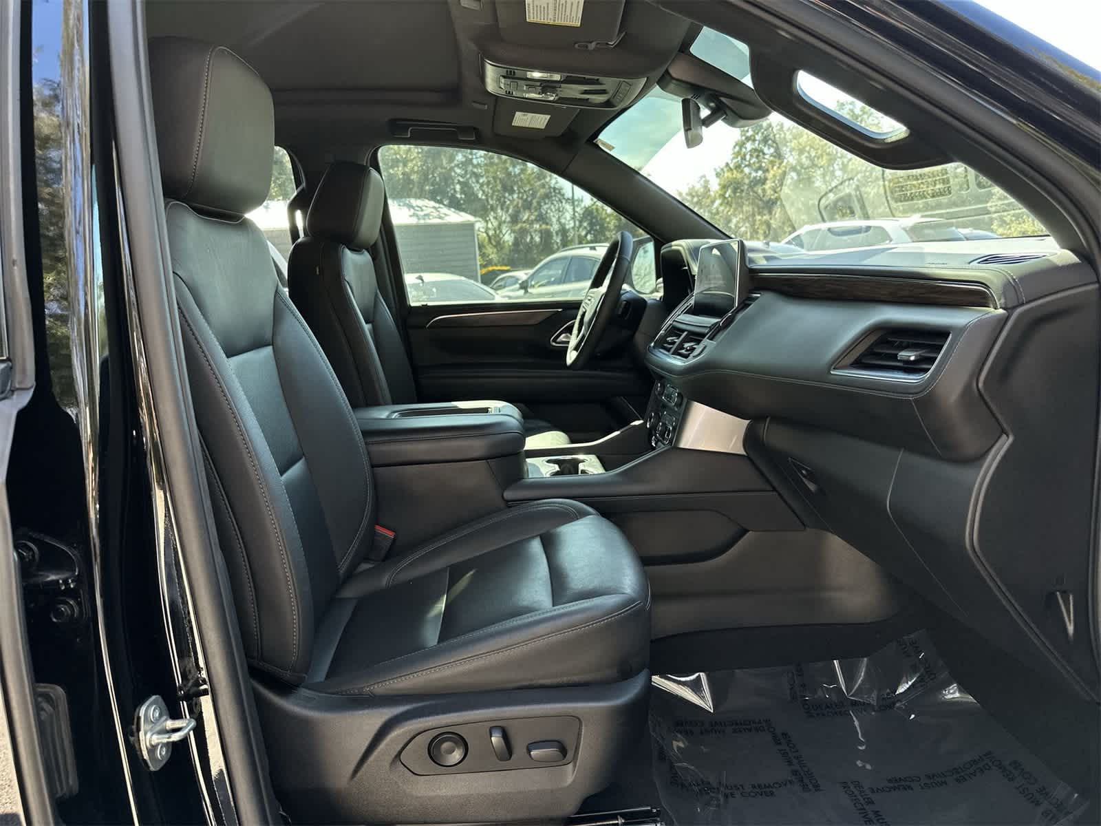 Thumbnail: 2022 Chevrolet Tahoe - 13