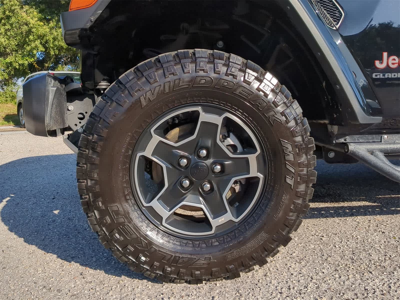 Thumbnail: 2022 Jeep Gladiator - 11
