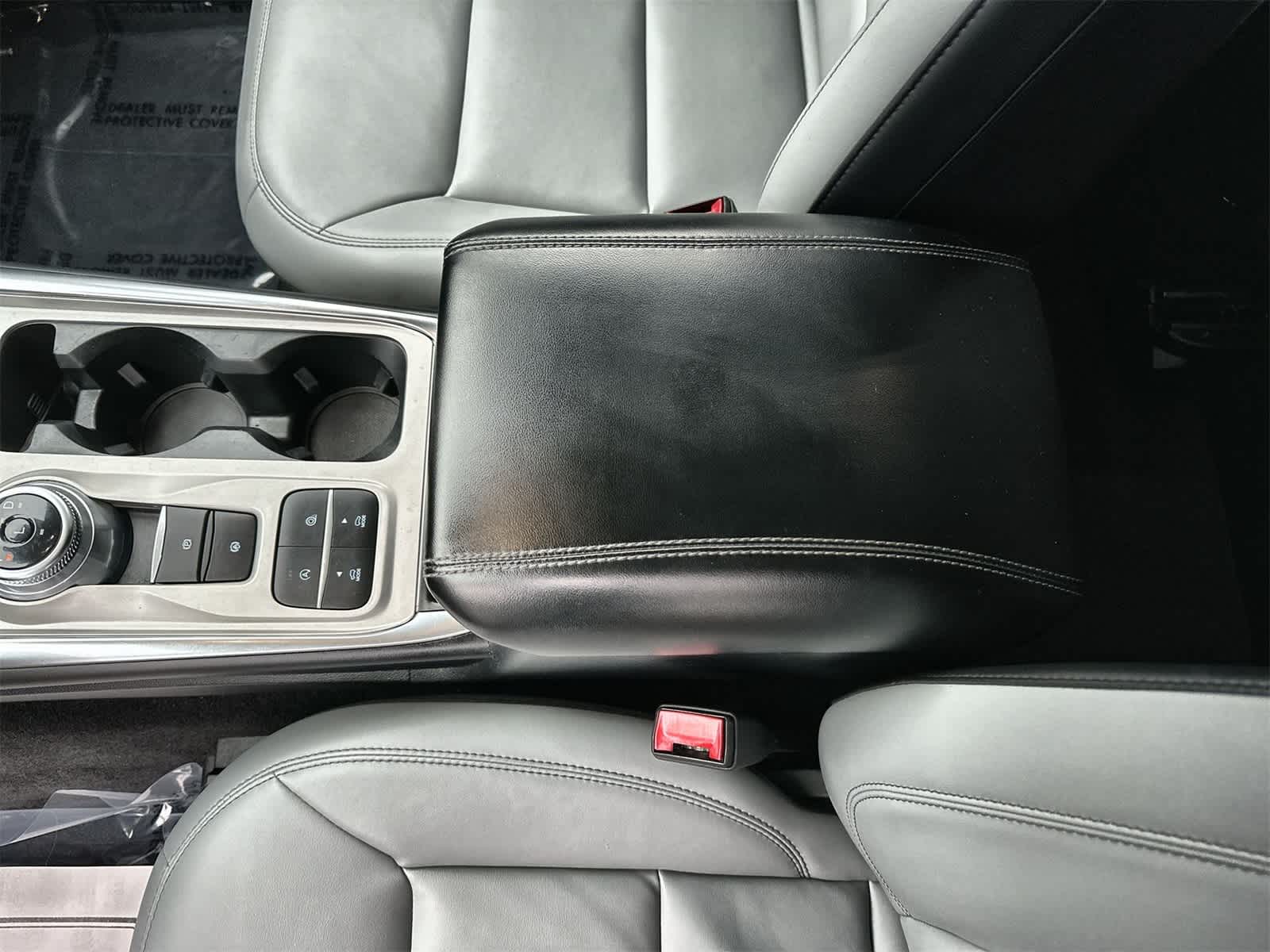 Thumbnail: 2021 Ford Explorer - 16