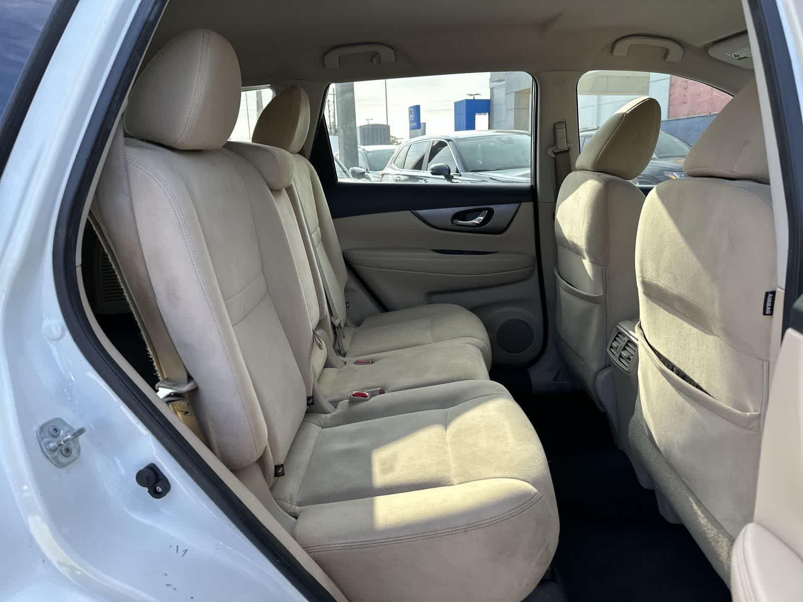 Thumbnail: 2016 Nissan Rogue - 13