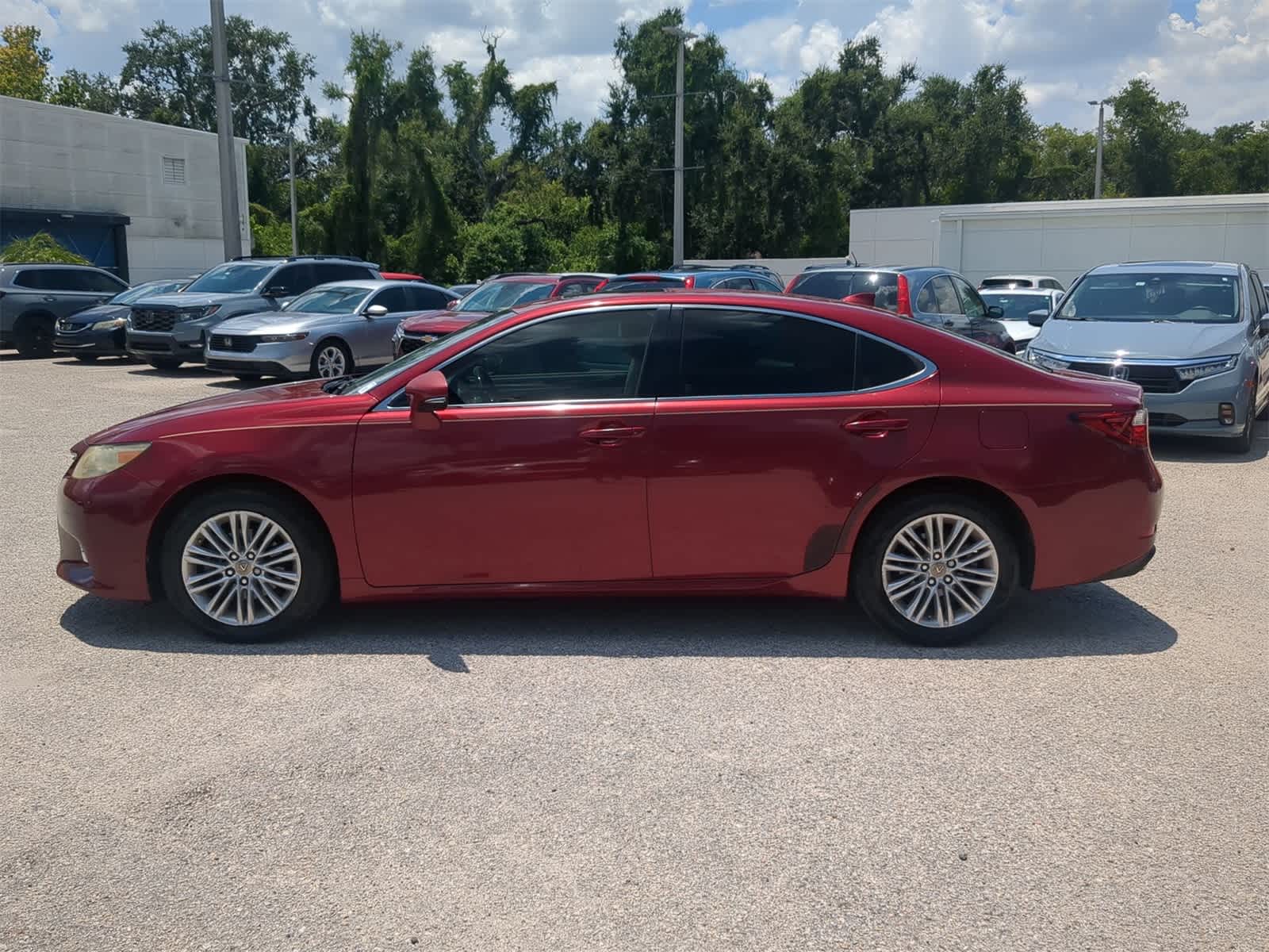 Thumbnail: 2015 Lexus ES - 3