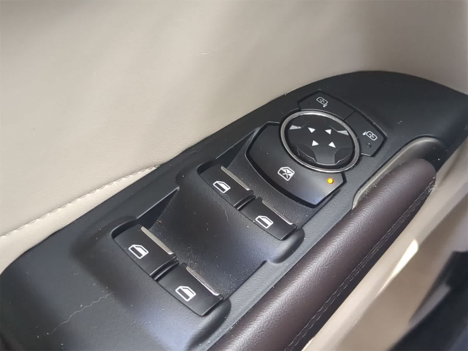 Thumbnail: 2019 Lincoln MKC - 20